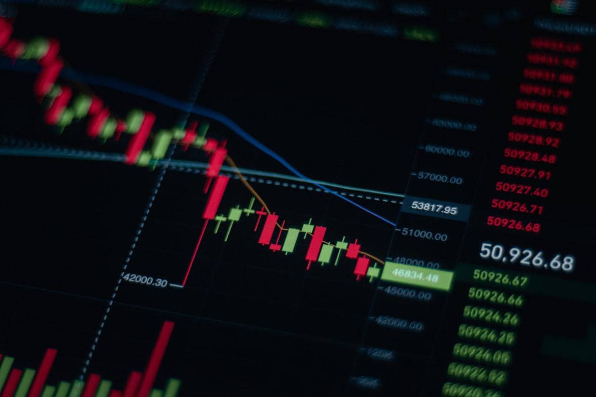ilustrasi investasi (unsplash.com/Aedrian Salazar) 