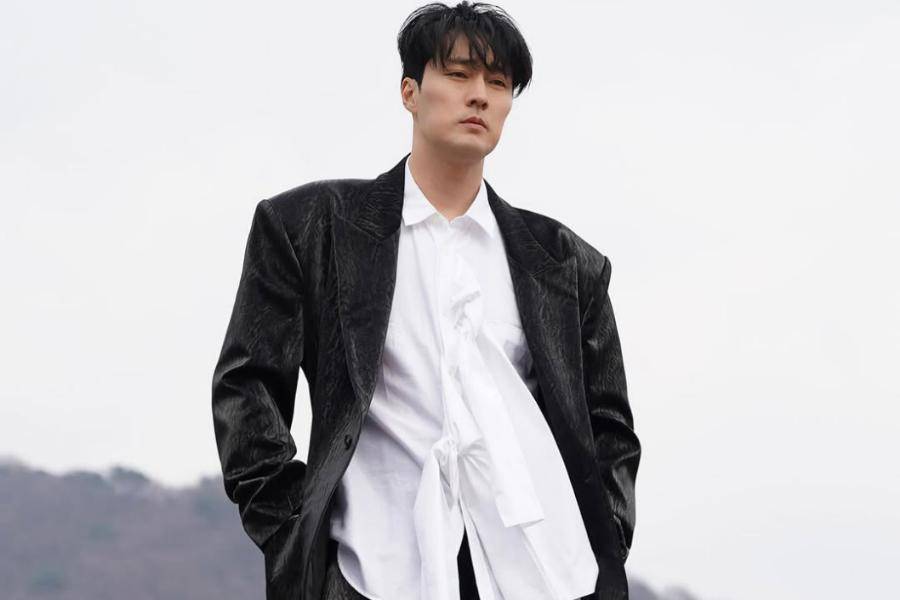 So Ji Sub (instagram.com/51k_official)