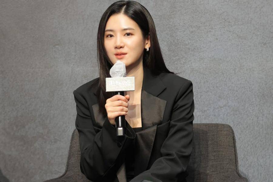 Park Joo Hyun saat konferensi pers drakor Hunter With A Scalpel (instagram.com/xplusu.series)