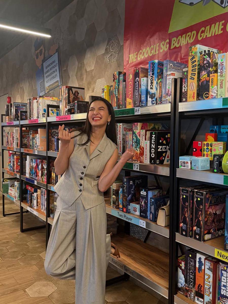 Raline Shah kunjungan kerja ke kantor pusat Google, Meta, dan Netflix di Singapura (instagram.com/ralineshah)