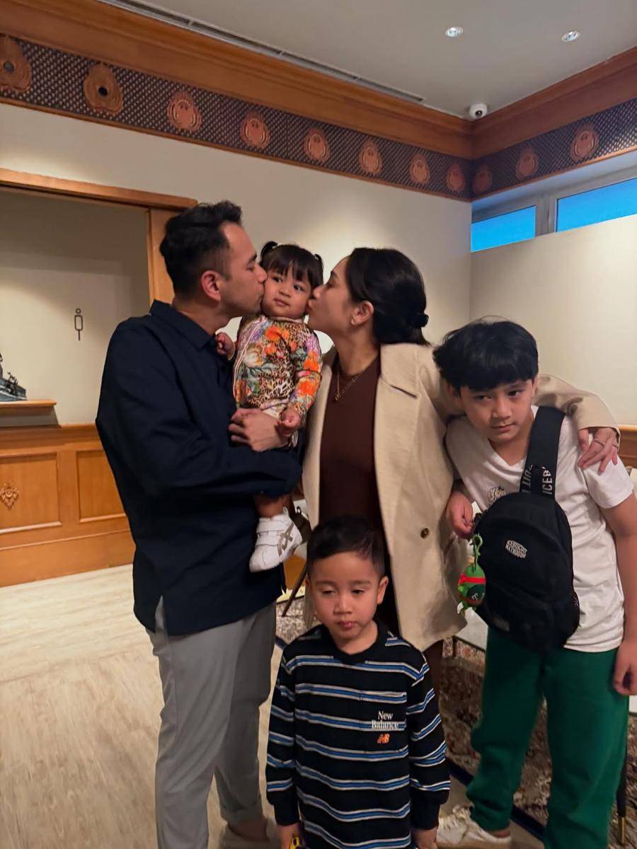 perpisahan Raffi Ahmad dengan keluarga sebelum ditinggal ke Italia (instagram.com/raffinagita1717)