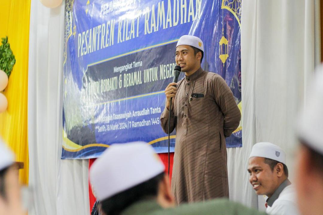 3 Contoh Teks MC Tasyakuran Kepulangan Haji, Mudah Diikuti!