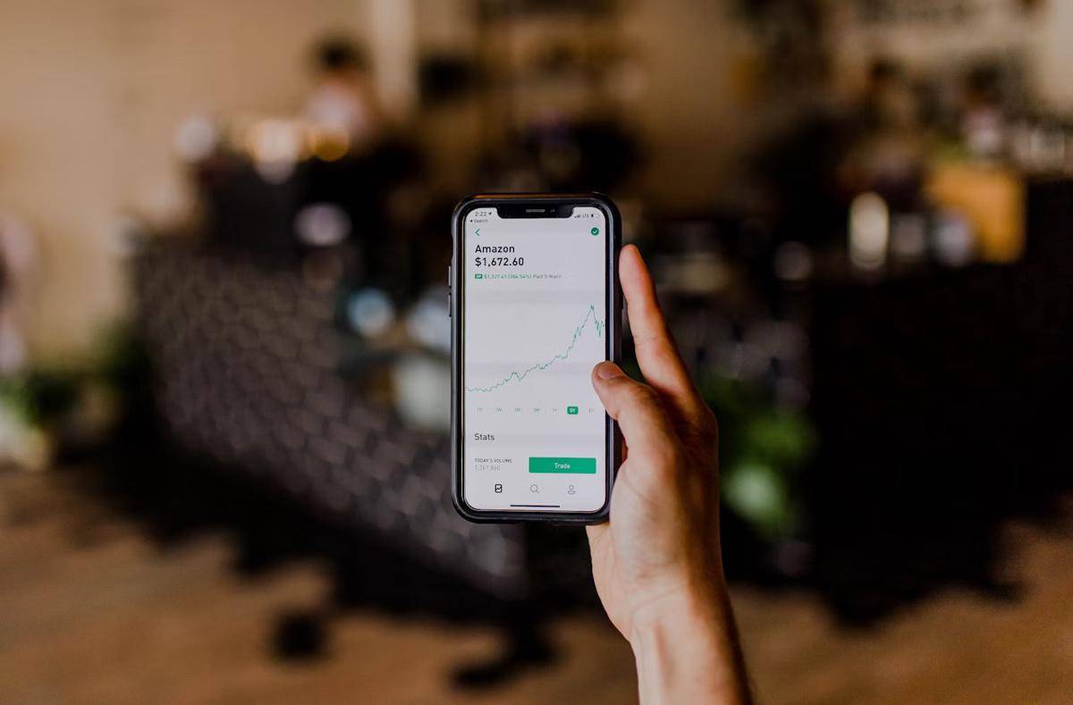 ilustrasi investasi (unsplash.com/Austin Distel)