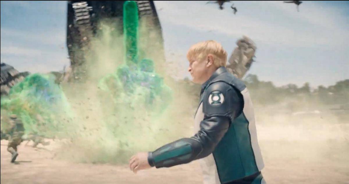 Guy Gardner jari tengah.jpg