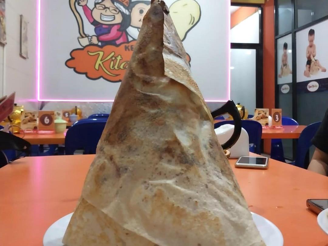 Potret roti tisu (IDN Times/Fasrinisyah Suryaningtyas)