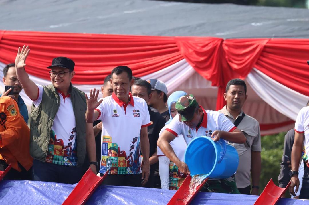 Konsumsi Ikan Warga Bogor Rendah, 543 Ribu Benih Ikan Disebar Serentak