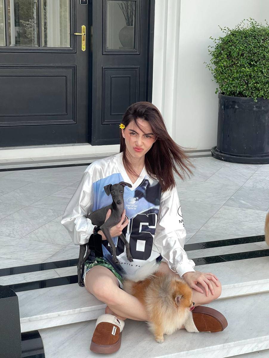 Davika Hoorne (instagram.com/davikah)