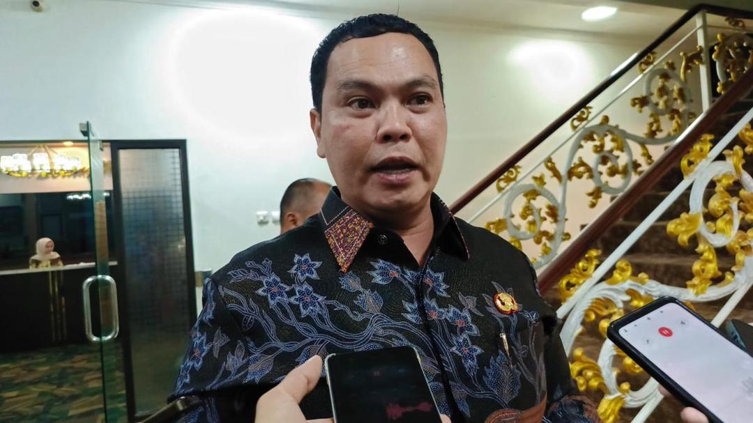 Wali Kota: Kabel Semrawut Buat Wajah Kota Serang Kumuh 