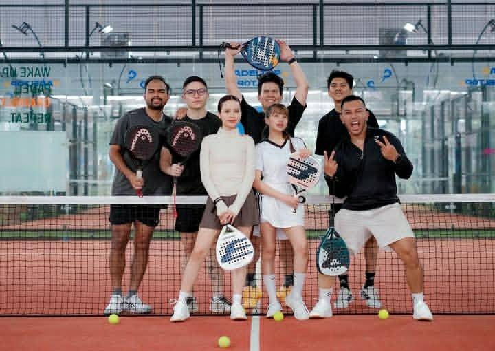potret Ghea Indrawari main padel (instagram.com/gheaindrawari)