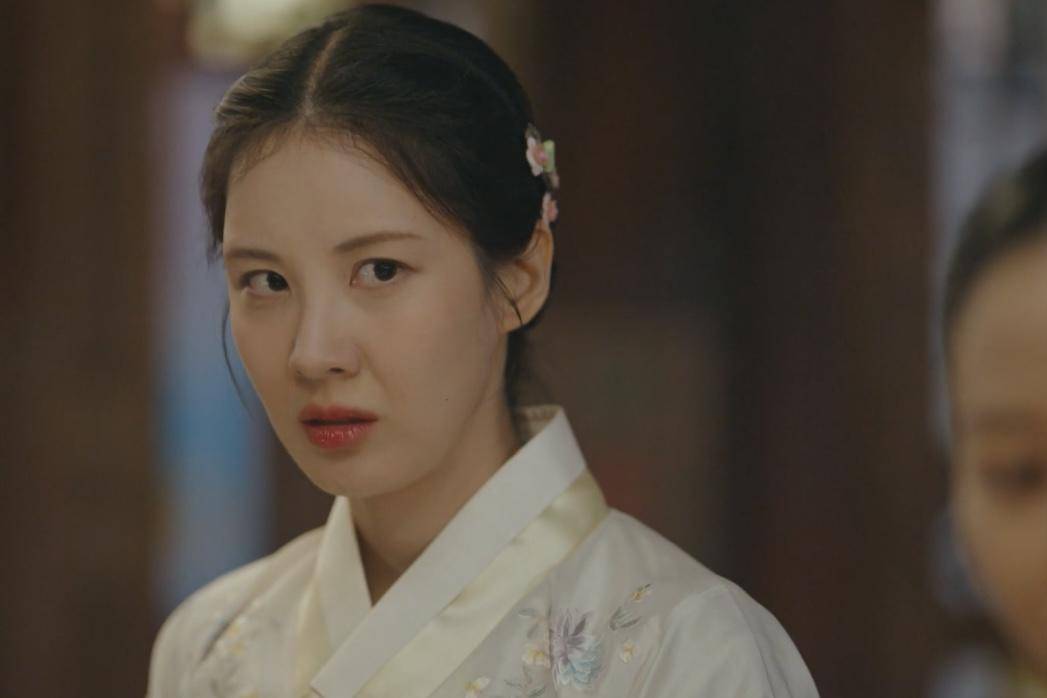 Cha Sun Chaek (Seohyun) dalam drakor The First Night with the Duke (dok. VIU/The First Night with the Duke)
