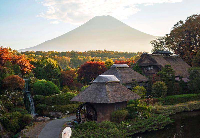 gambar pemandangan di Oshino Hakkai (unsplash.com/Nguyen TP Hai)