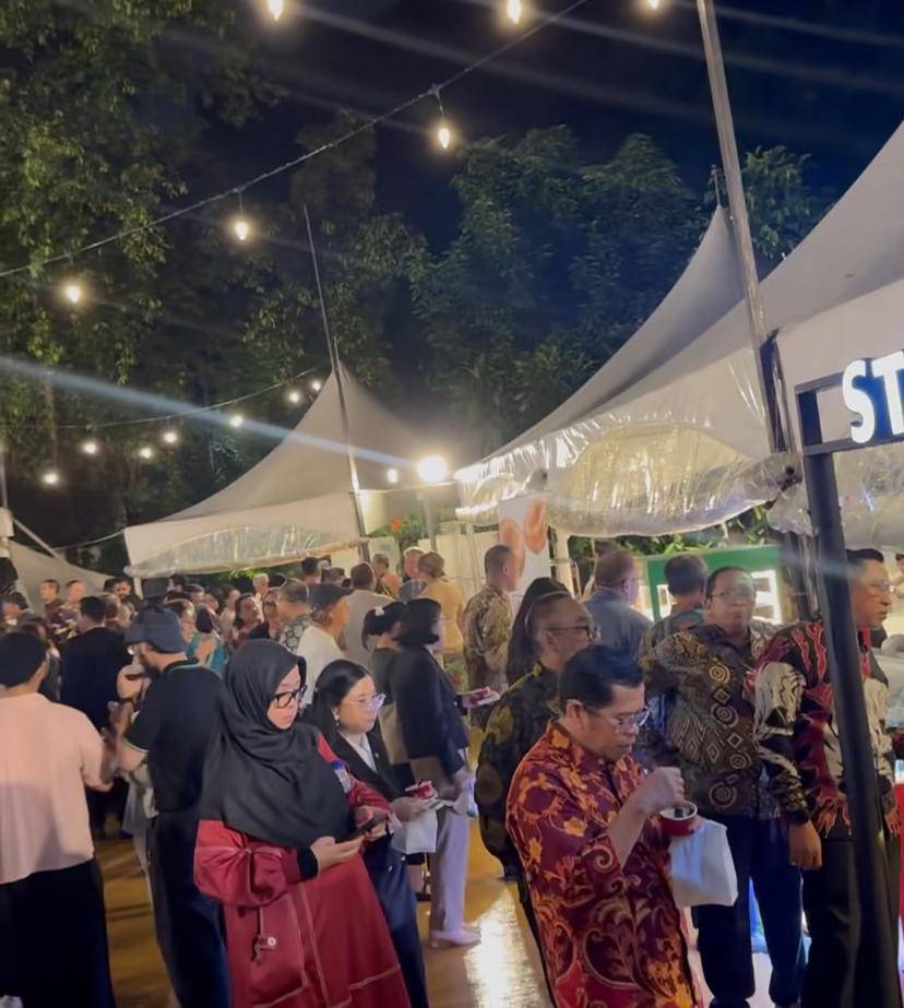Mikha Tambayong dan Deva Mahenra