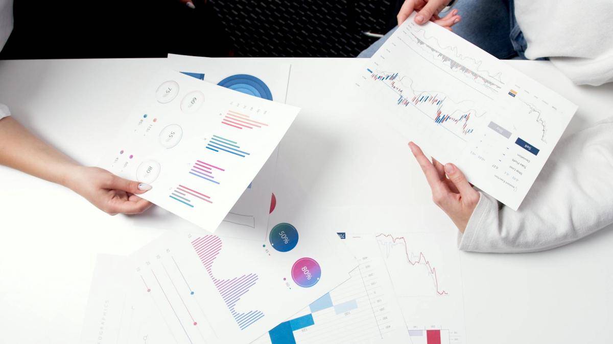 ilustrasi portofolio investasi (pexels.com/Artem Podrez)