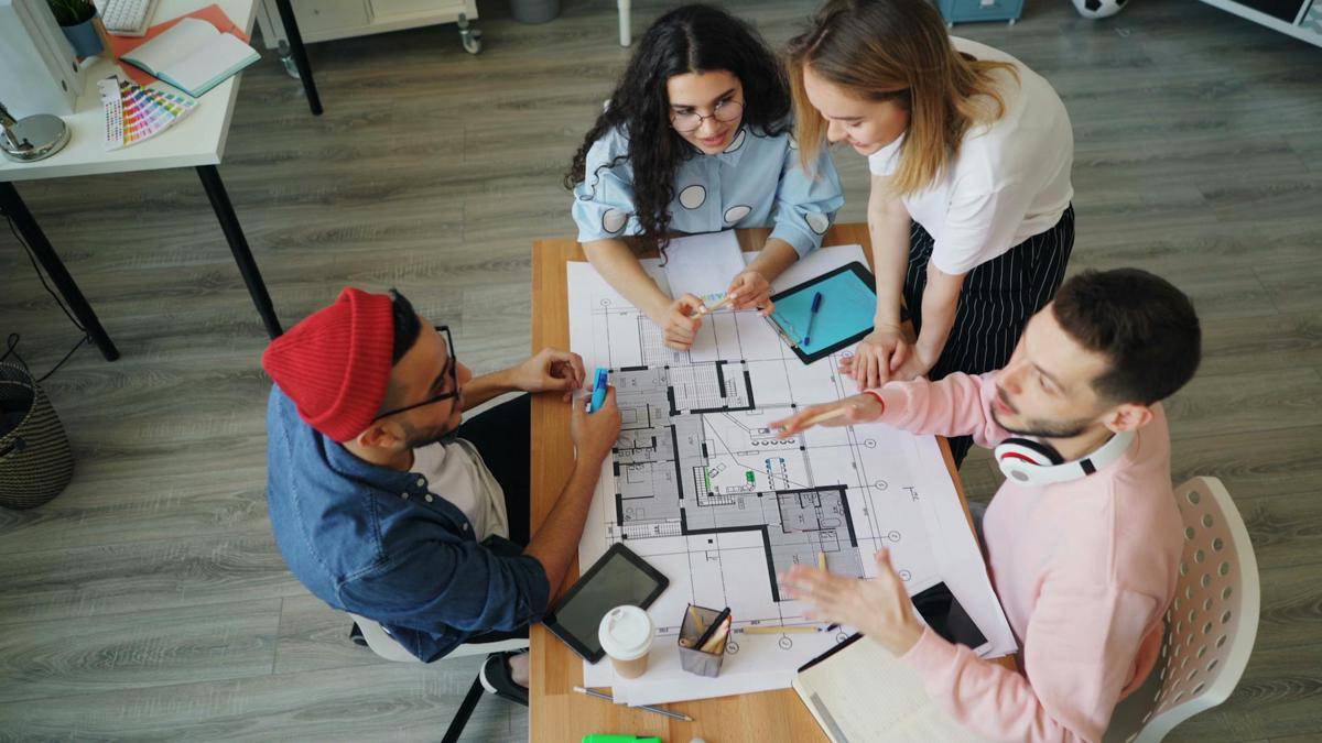 ilustrasi suasana kerja di kantor (pexels.com/Vitaly Gariev)