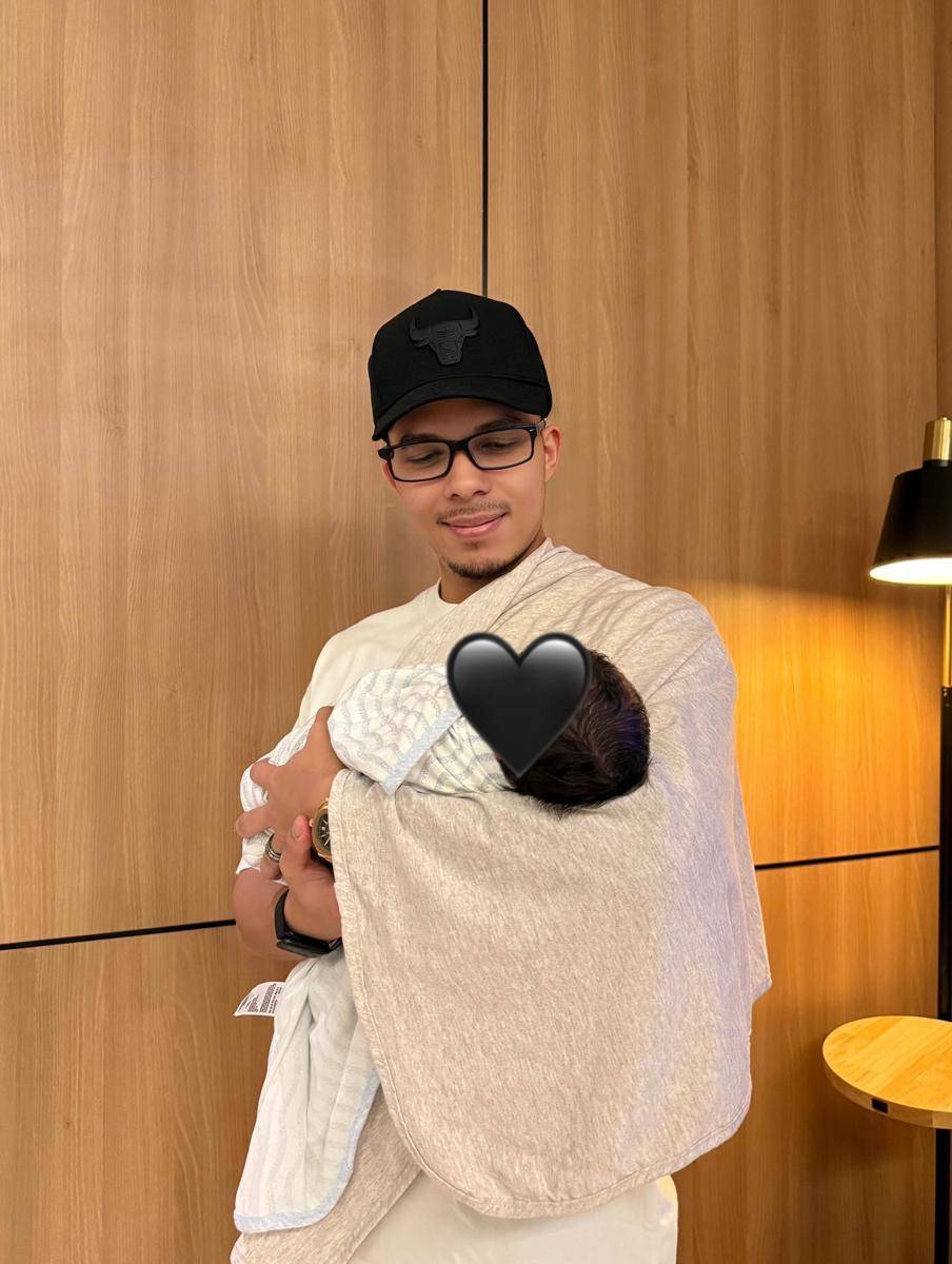 Atta dan Aurel jenguk baby Arash (Instagram.com/attahalilintar)