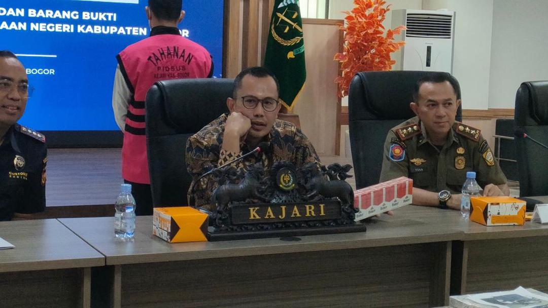 Kejari Kabupaten Bogor Sebut Rokok Ilegal Berasal dari Luar Jawa Barat 