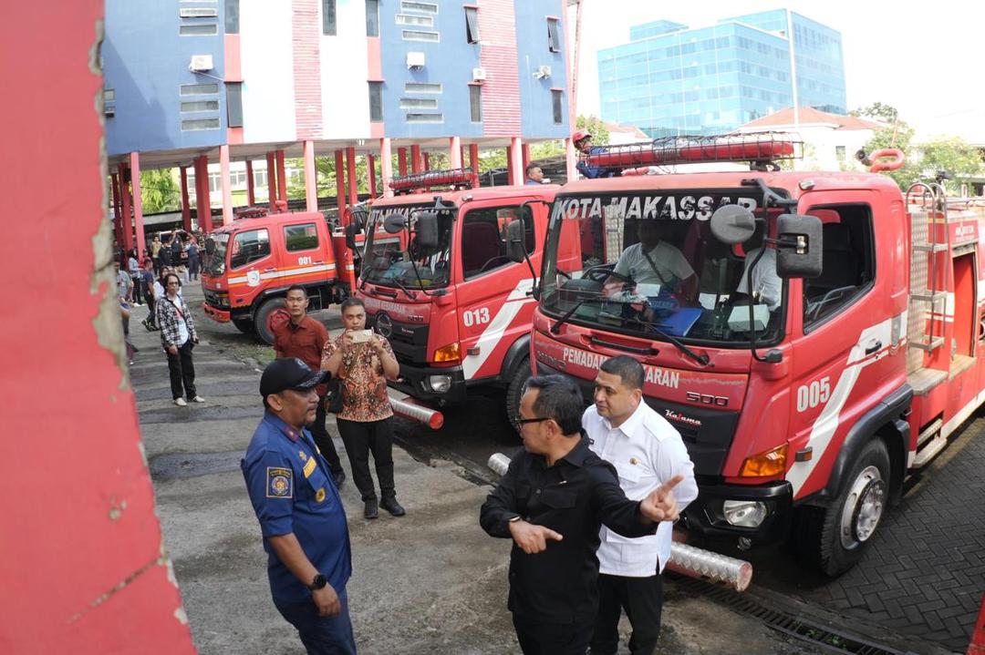 Bima Arya: Damkar Makassar Disiapkan Jadi Percontohan Nasional Emergency Satu Atap