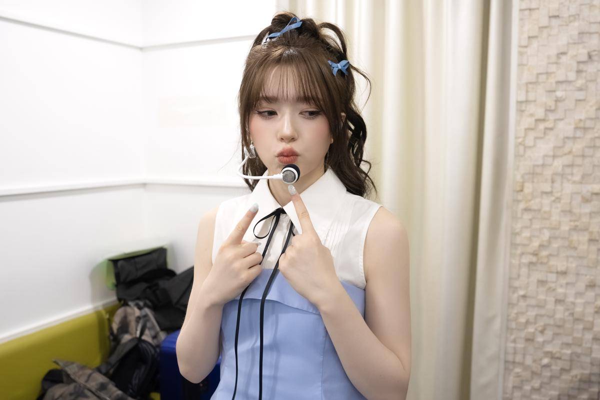 Moon Chanelle FIFTY FIFTY (dok. Weverse/FIFTY FIFTY)