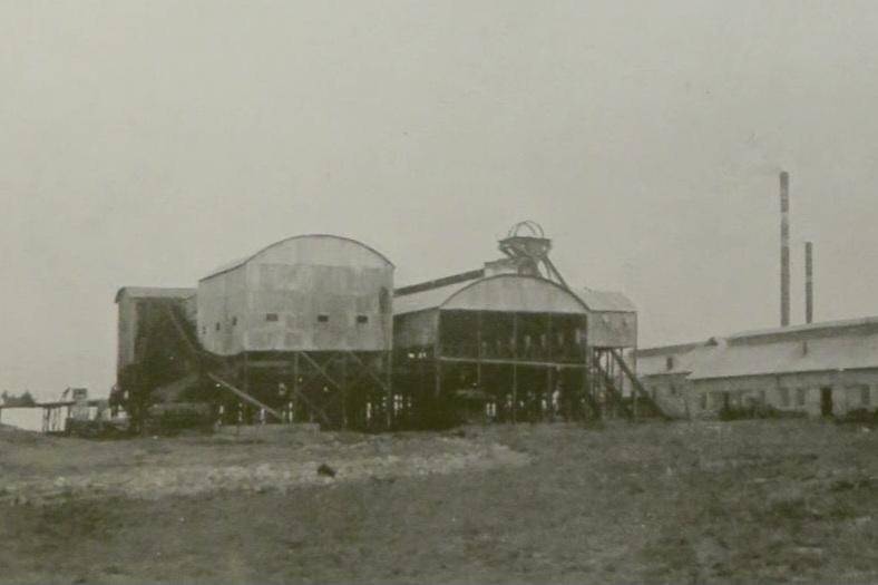 tambang Coalbrook di Afrika Selatan pada tahun 1910 (commons.wikimedia.org/Somerset Playne)