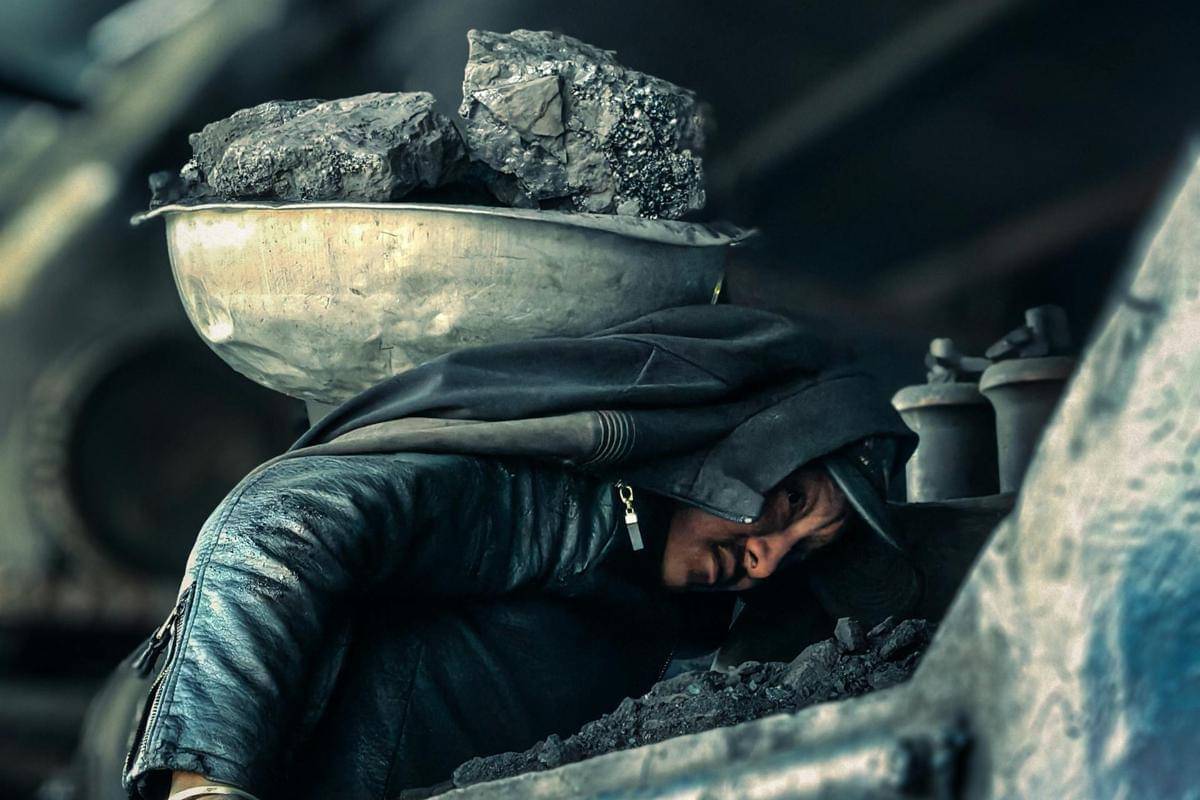 ilustrasi pekerja tambang (pexels.com/Trishik Bose)