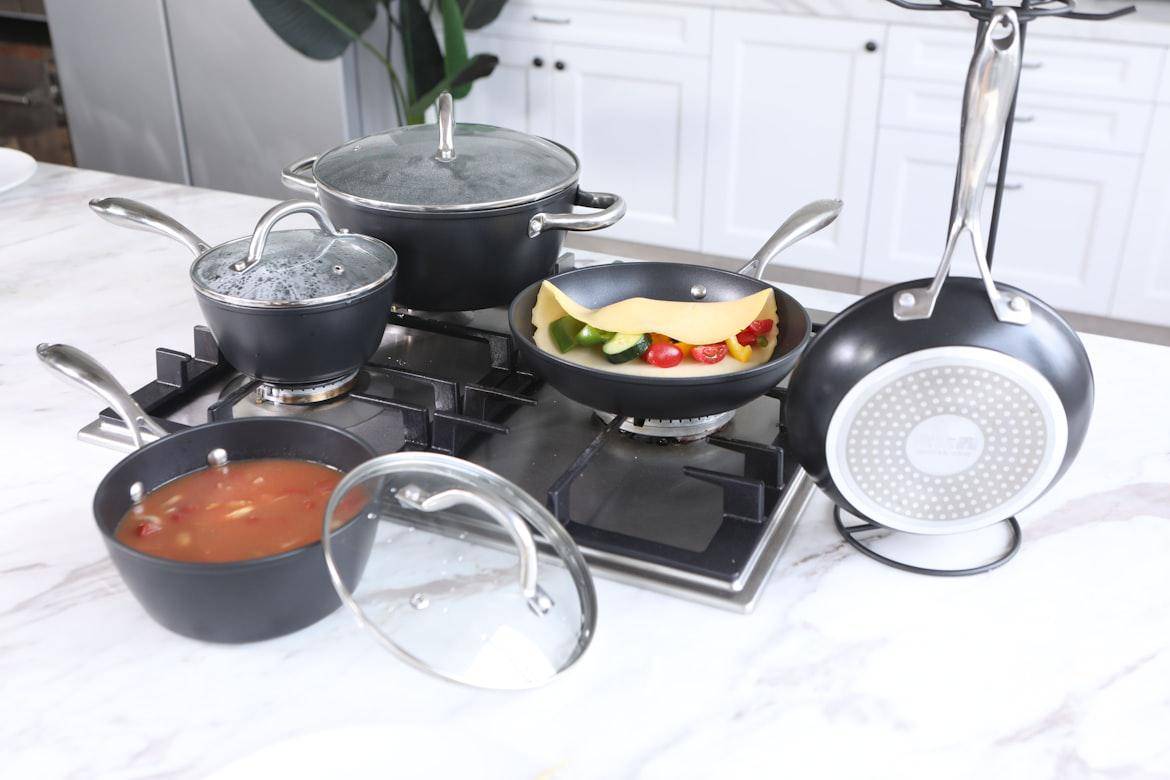 ilustrasi alat masak (unsplash.com/Cooker King)