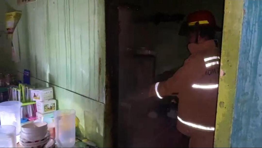 Lupa Matikan Kompor, Ruko di Bandar Lampung Terbakar