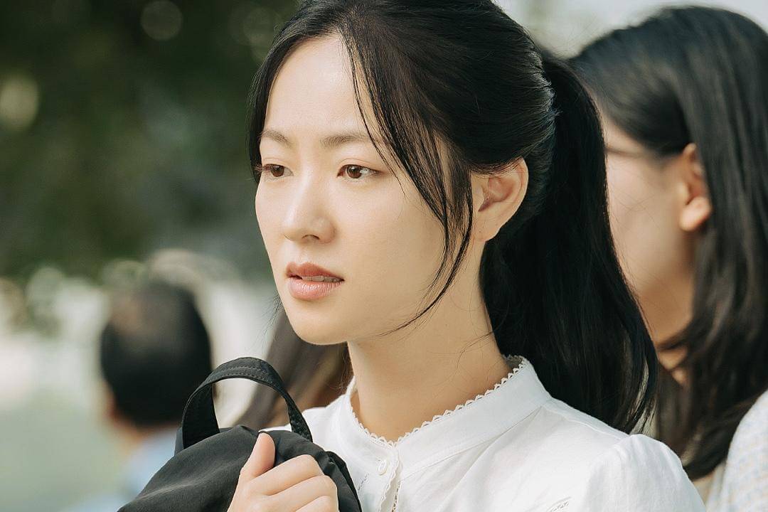 Lee Da Eum (Jeon Yeo Bin) dalam drakor Our Movie (dok. Disney+ Hotstar/Our Movie)