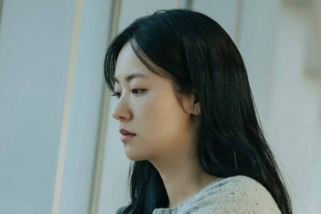 Lee Da Eum (Jeon Yeo Bin) dalam drakor Our Movie (dok. Disney+ Hotstar/Our Movie)