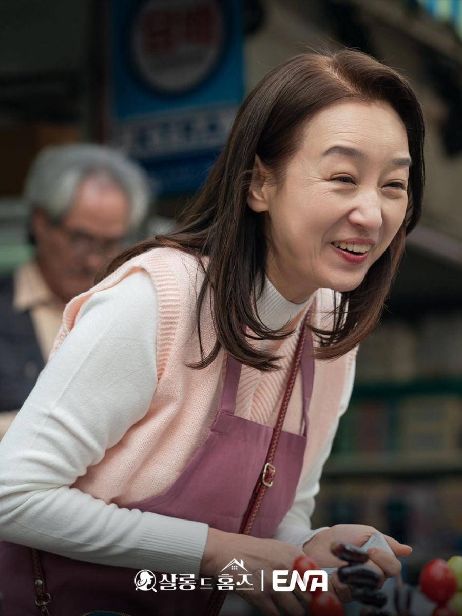 still cuts drama Salon de Holmes (instagram.com/channel.ena.d)