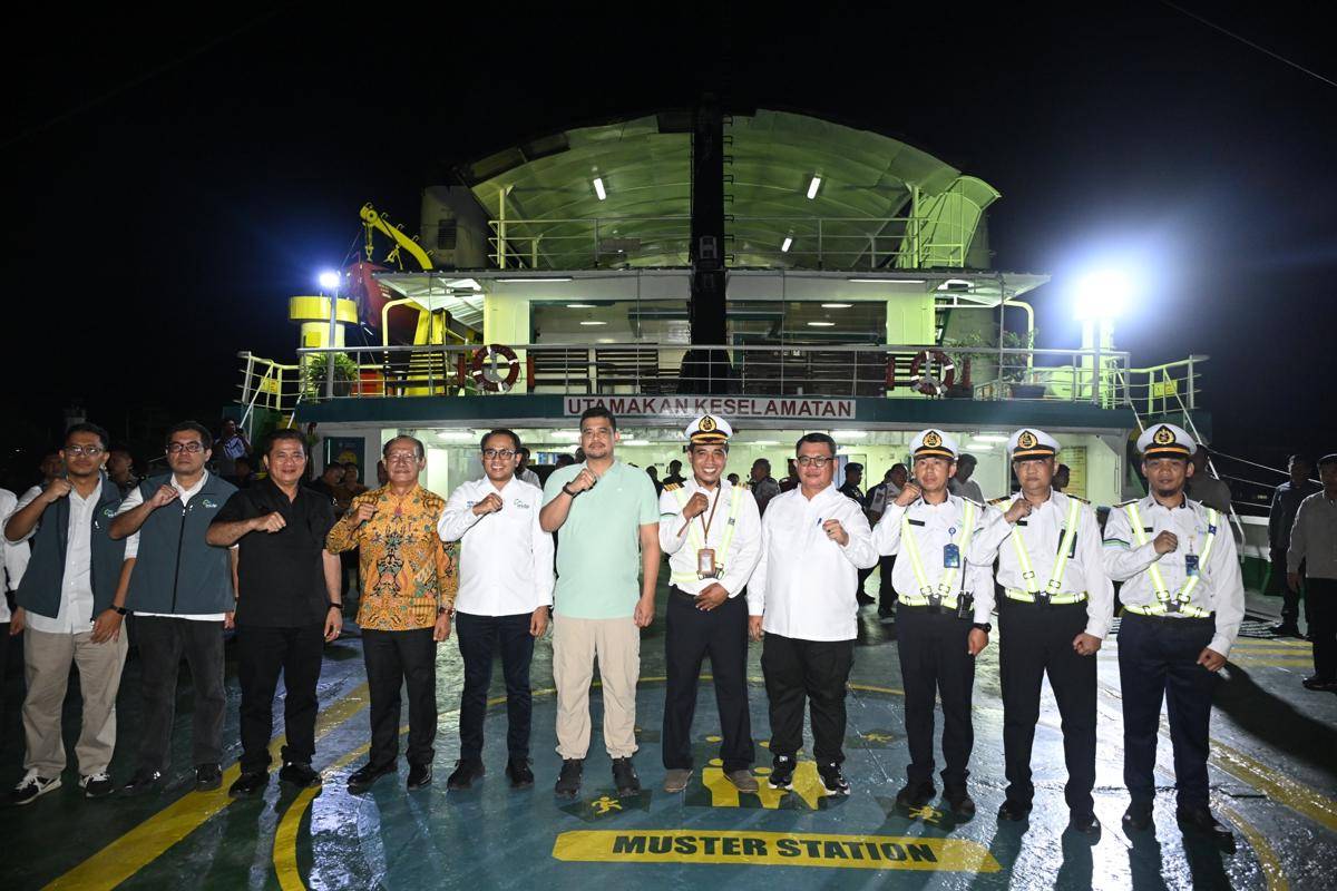 7. Pelepasan Pelayaran Perdana Kapal Jatra II.jpg