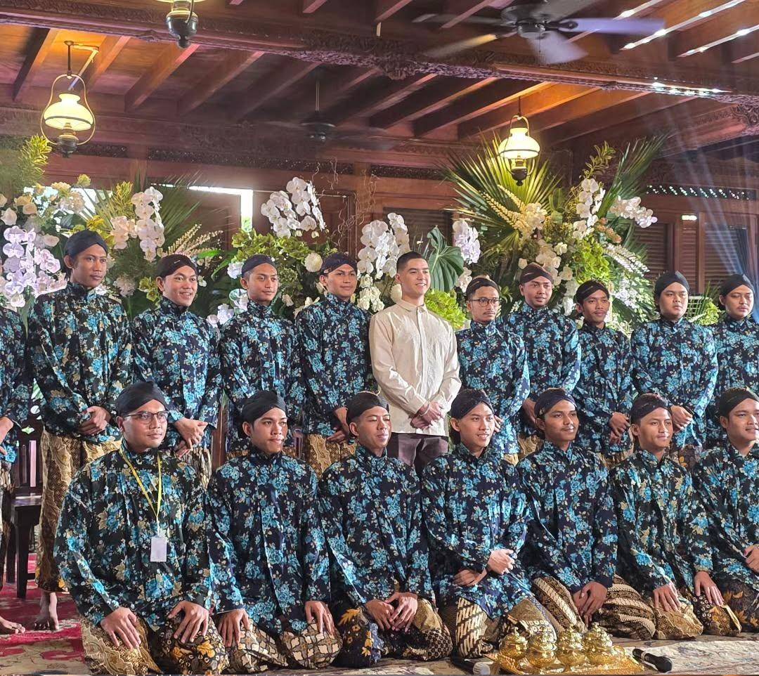 Artis di Pengajian dan Siraman Al Ghazali (Instagram.com/alghazali7)