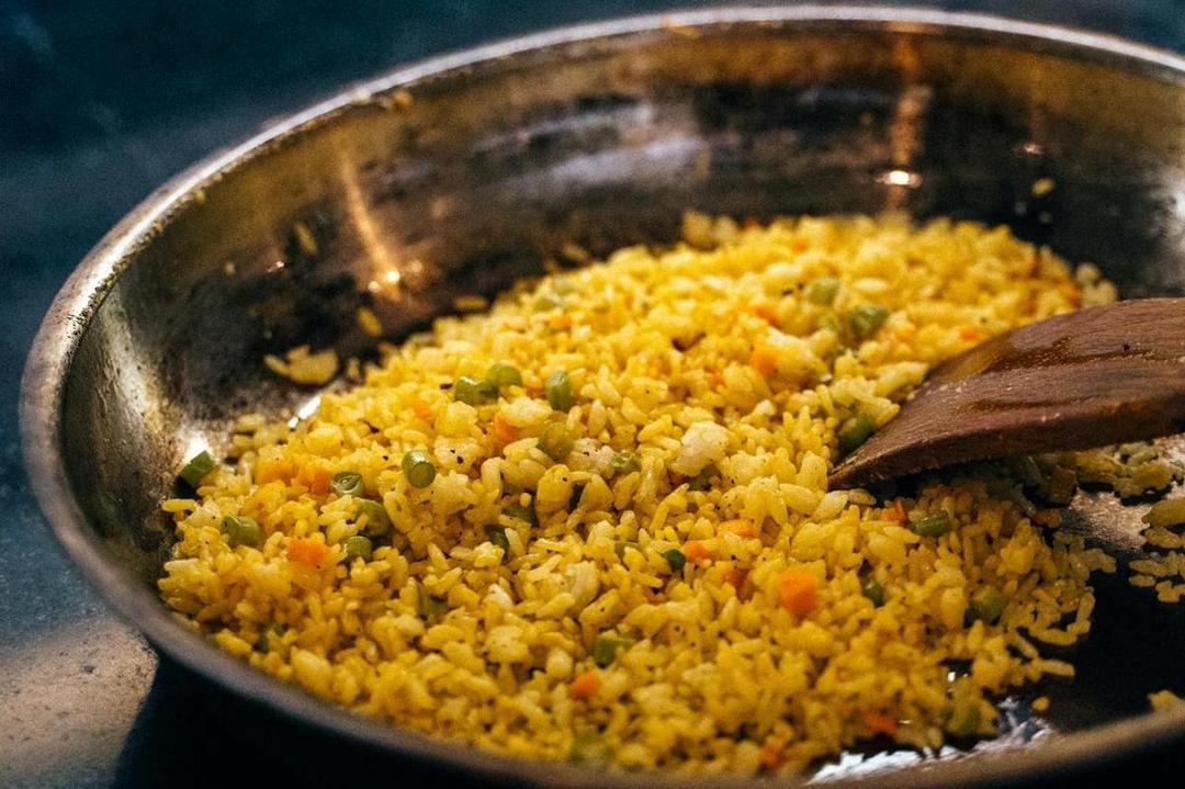 nasi goreng kunyit.jpg