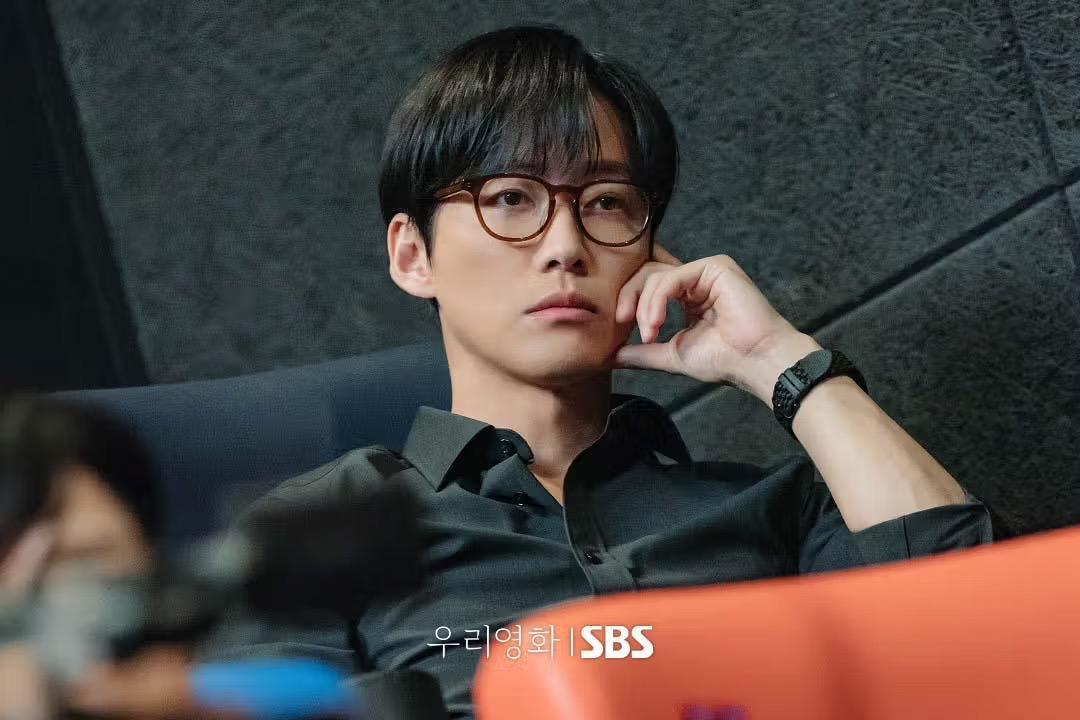 Namkoong Min Respons Rating Rendah Drama Our Movie: Saya Masih Sangat Pede!