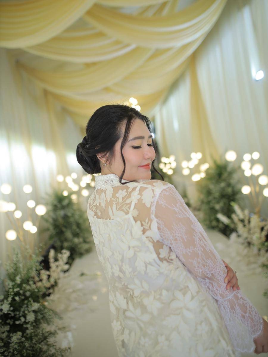 pernikahan adik Via Vallen (Instagram.com/viavallen)