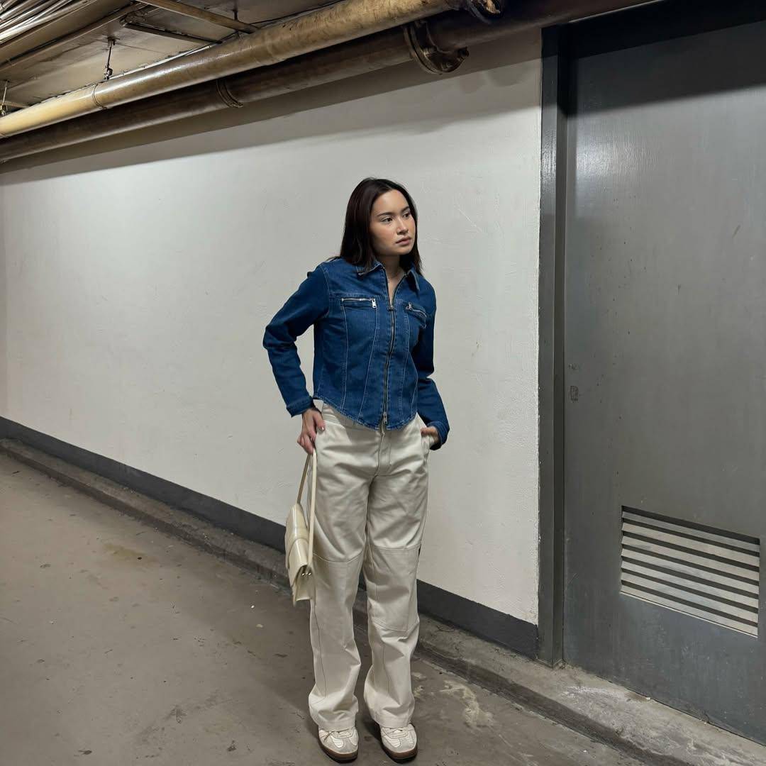 inspirasi OOTD kuliah ala Satine Zaneta (instagram.com/satinezaneta)