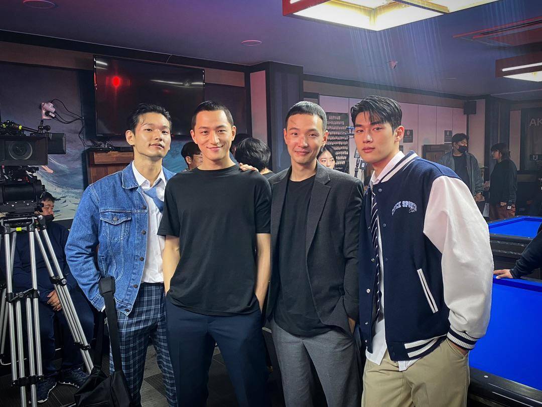 Persahabatan cast ONE: High School Heroes (Instagram.com/minggi._.jeok)