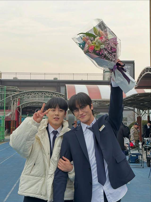 Persahabatan cast ONE: High School Heroes (Instagram.com/kdw)