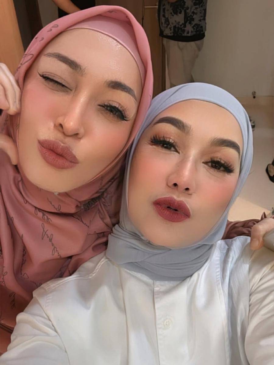 Reza Artamevia dan Angelina Sondakh sambut kelahiran cucu (instagram.com/rezaartameviaofficial)