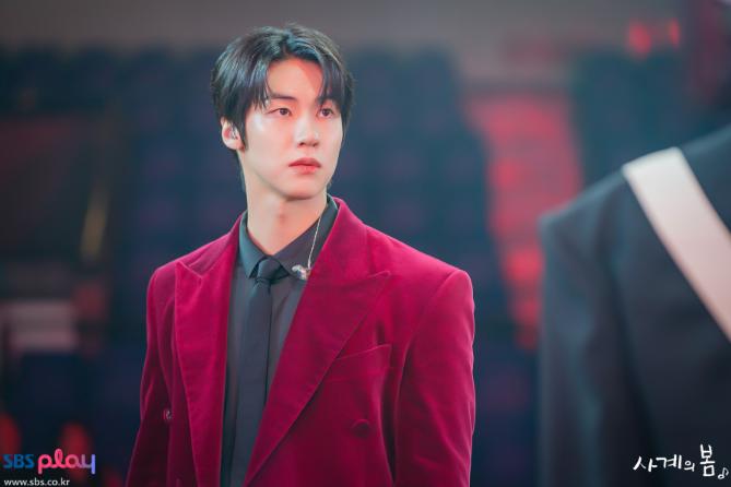 3 Perubahan Seo Tae Yang setelah Join The Crown di Spring of Youth