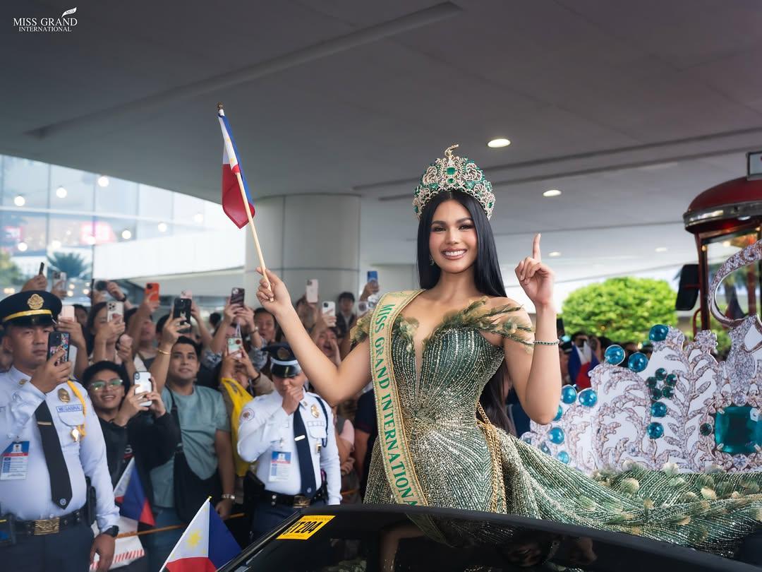 7 Potret Perayaan Christine Opiaza Sebagai Miss Grand International 2024