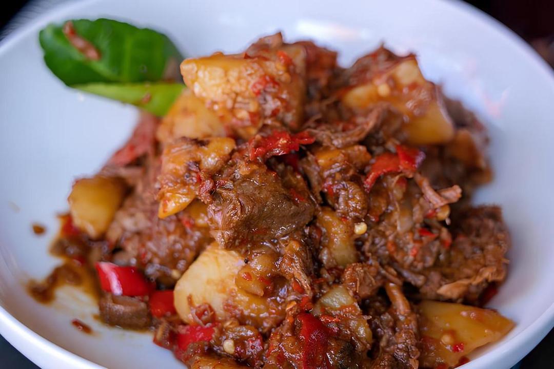 Resep Sambal Goreng Daging Kentang yang Rasanya Dijamin Bikin Nambah Nasi Terus, Wajib Coba!