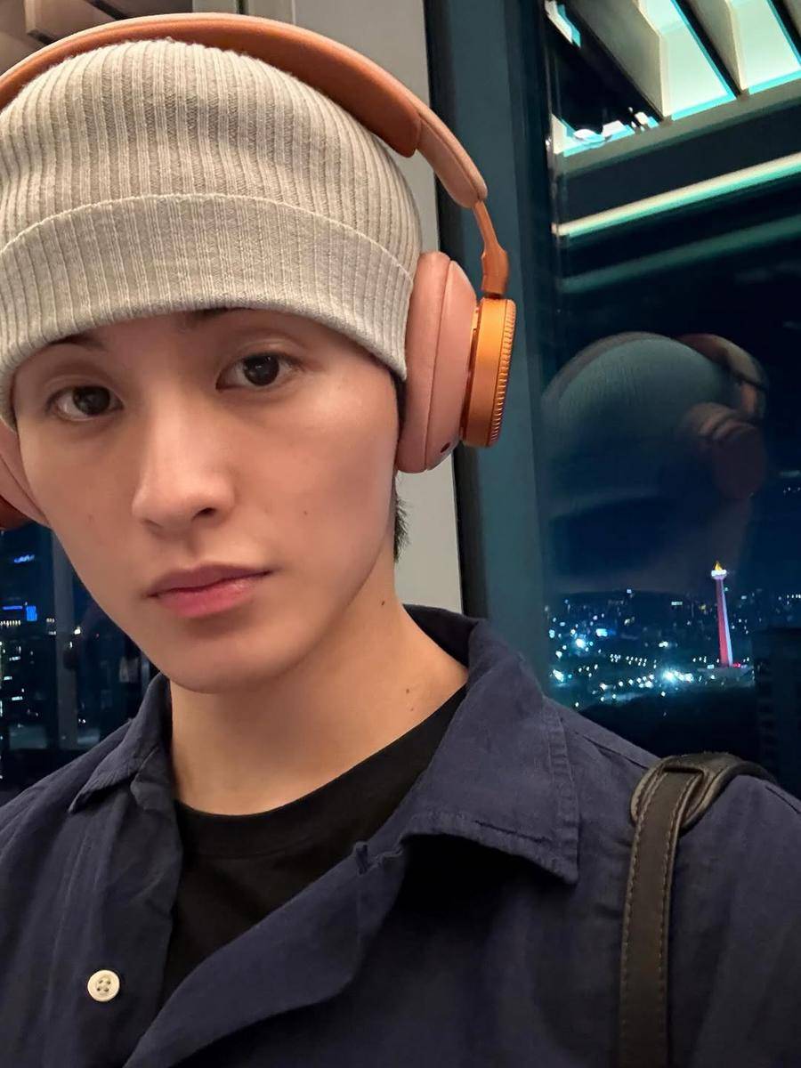 potret Mark NCT di Jakarta (instagram.com/onyourm__ark)