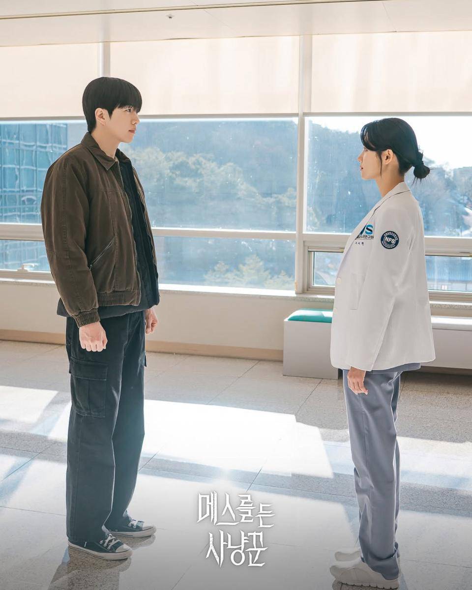 still cut drama Korea Hunter with a Scalpel (instagram.com/xplusu.series)