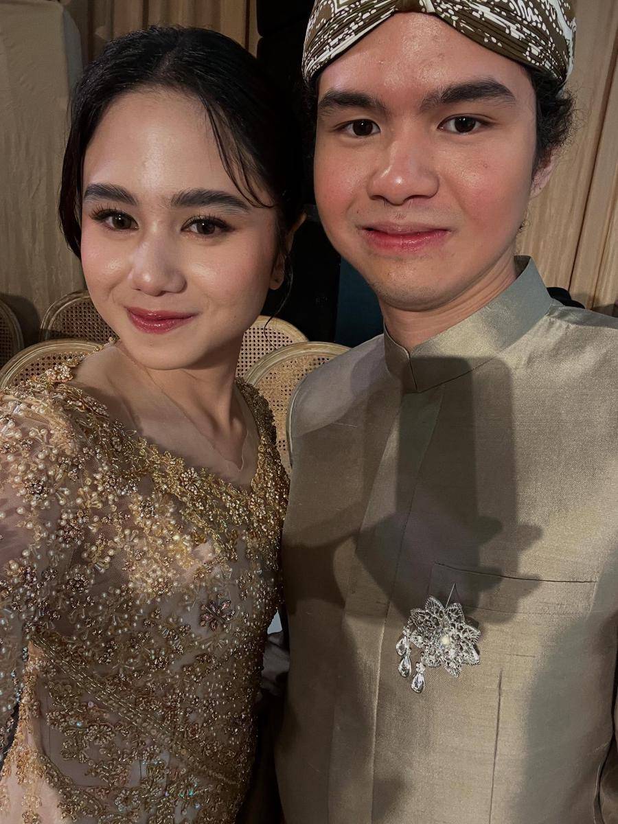 Syifa Hadju dan Tissa Biani di Akad Nikah Al Ghazali (Instagram.com/tissabiani)