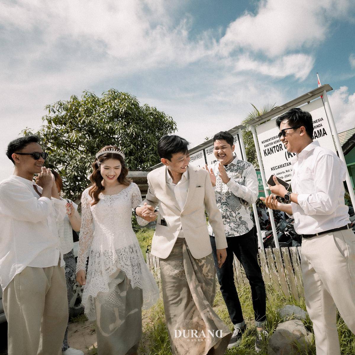 Pernikahan Yono Bakrie dan Vini Caroline (Instagram.com/yonobakrie)