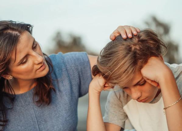5 Tips Menghentikan Anak Meniru Perilaku Buruk dari Lingkungan