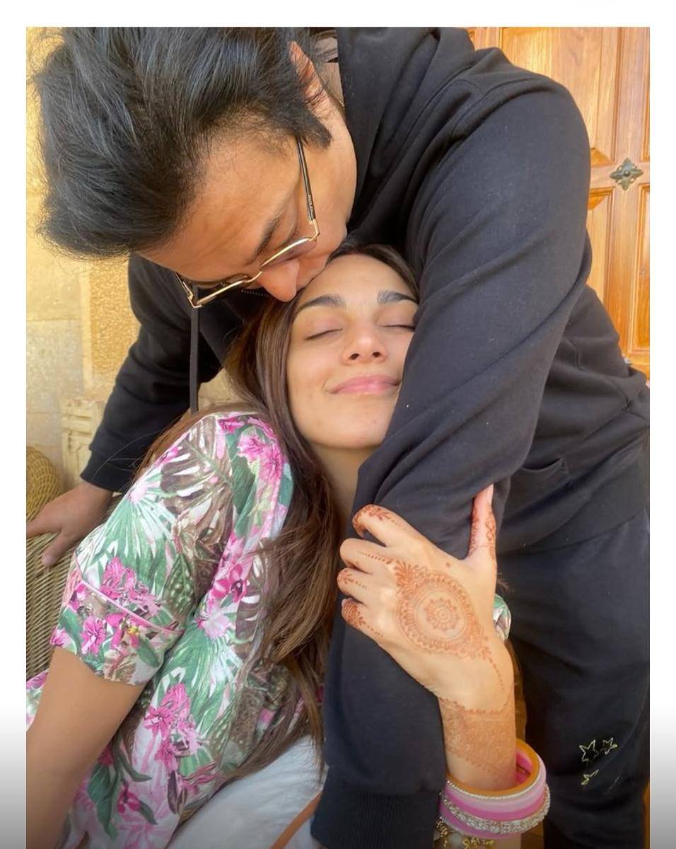 Kiara Advani dan ayahnya (instagram.com/kiaraaliaadvani)