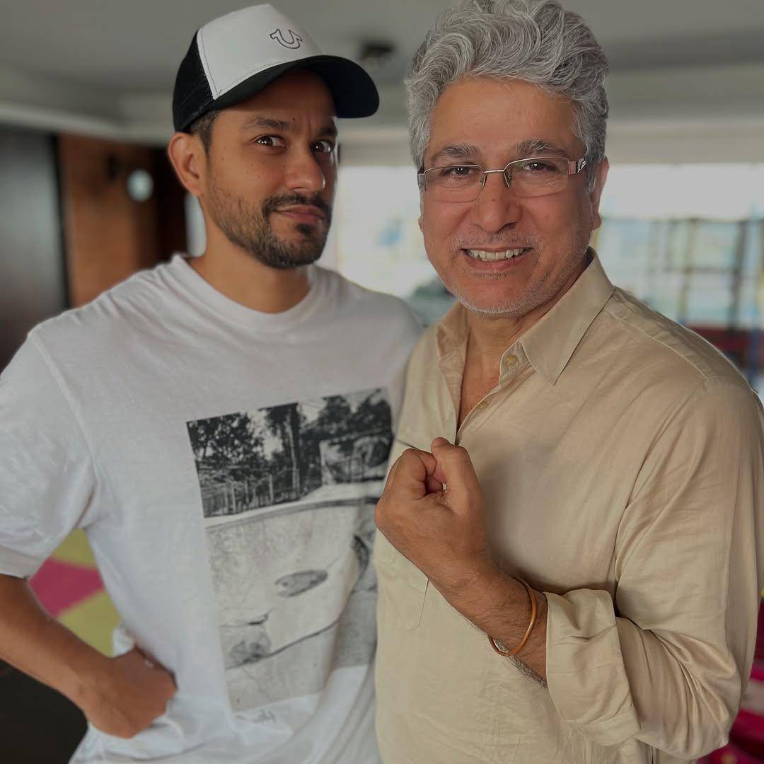 Kunal Kemmu dan ayahnya (instagram.com/kunalkemmu)