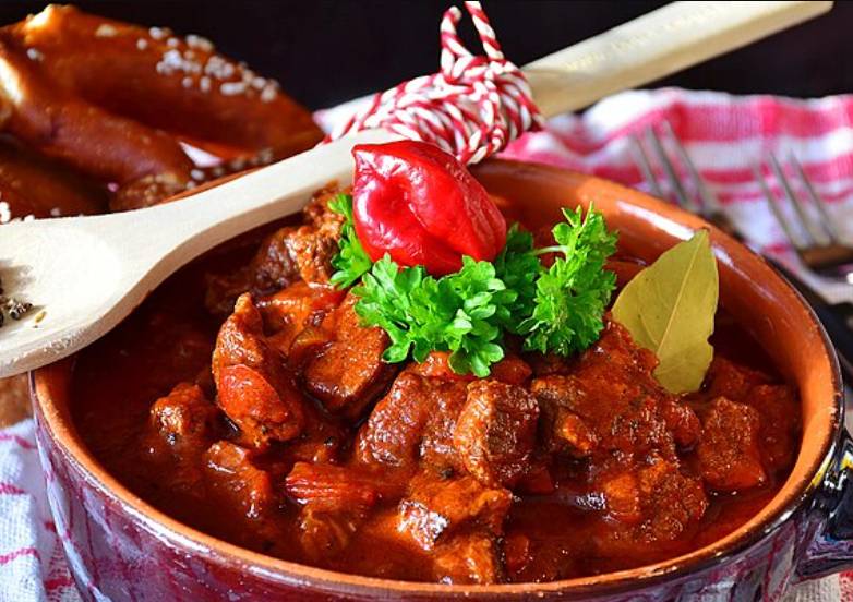 potret goulash (commons.wikimedia.org/RitaE)