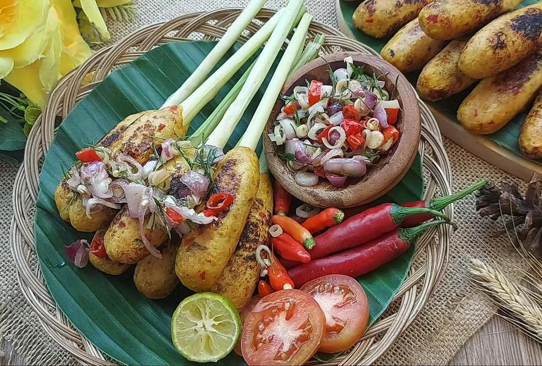 Resep Sate Lilit Ayam Sambal Matah, Perpaduan Pedas Segar yang Juara!